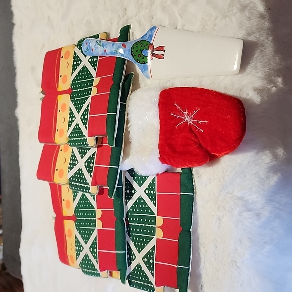 VINTAGE CHRISTMAS DECORATIVE ASSORTMENT BUNDLE